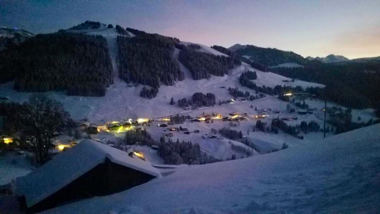 Appartement Confortable Avec Vue Sur La Montagne Notre-Dame-de-Bellecombe Luaran gambar