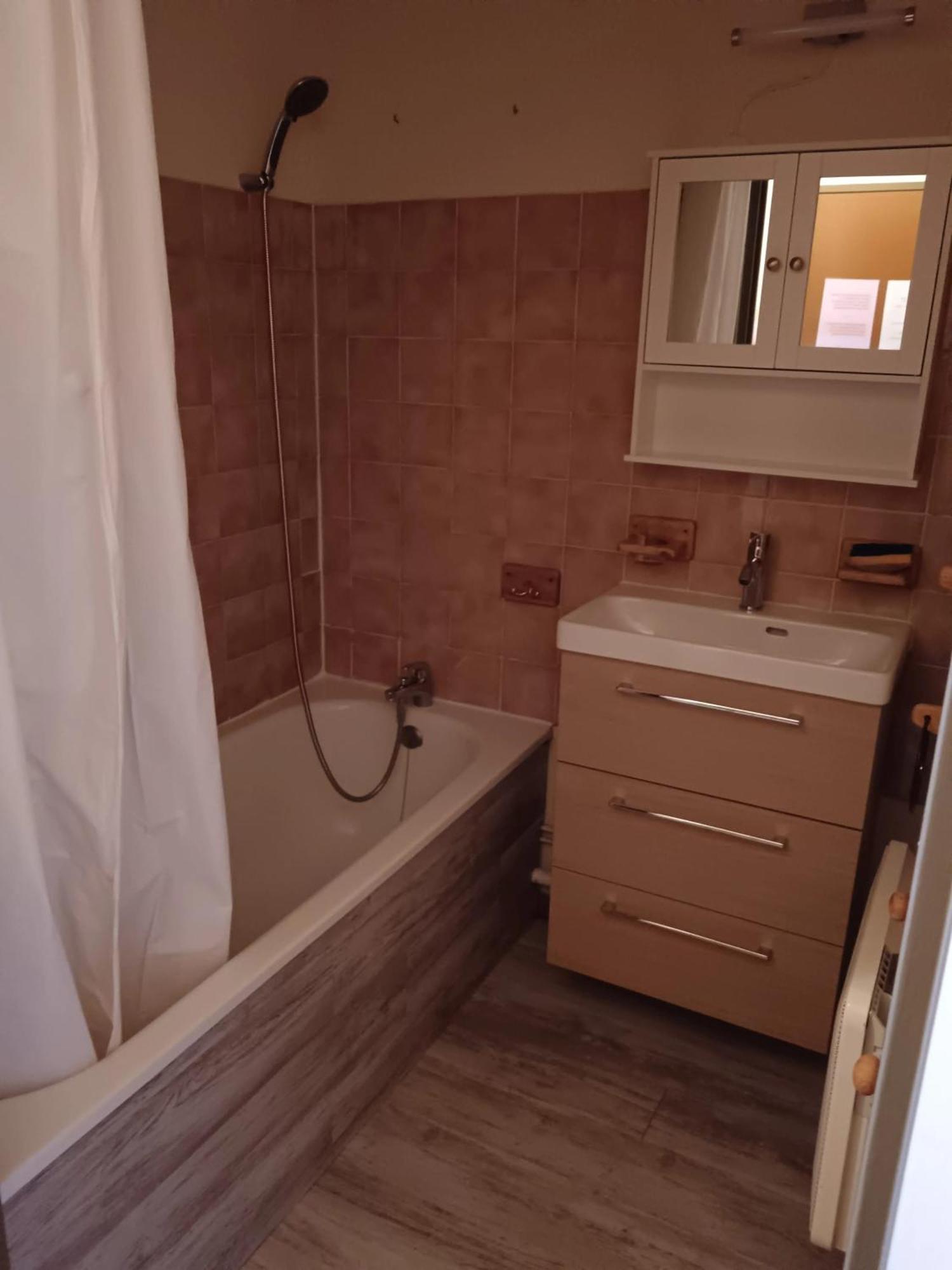 Appartement Confortable Avec Vue Sur La Montagne Notre-Dame-de-Bellecombe Luaran gambar